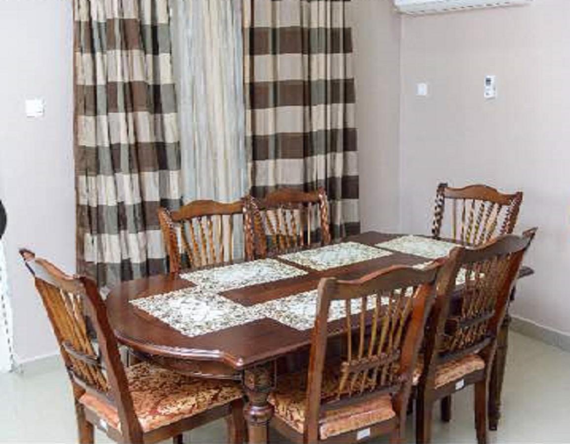 215 West Apartment Абуджа Екстер'єр фото
